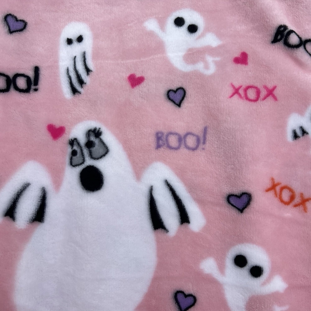 Betsey Johnson Halloween Ghosts XOXO Pastel Pink Ultra Soft Plush Throw 50 x 60